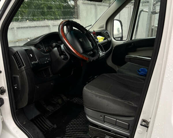 Білий Пежо Boxer, об'ємом двигуна 2.2 л та пробігом 310 тис. км за 12500 $, фото 13 на Automoto.ua