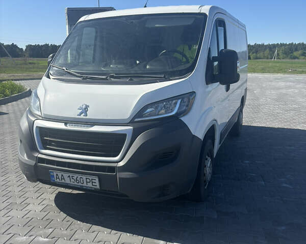Белый Пежо Boxer, объемом двигателя 2.2 л и пробегом 216 тыс. км за 9300 $, фото 4 на Automoto.ua