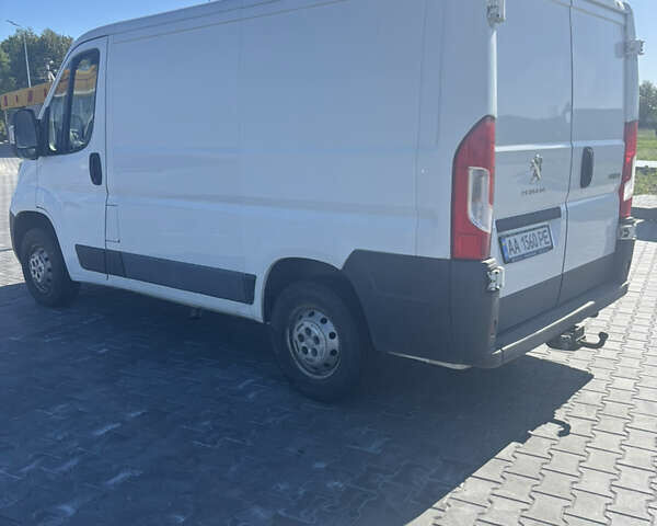 Белый Пежо Boxer, объемом двигателя 2.2 л и пробегом 216 тыс. км за 9300 $, фото 5 на Automoto.ua