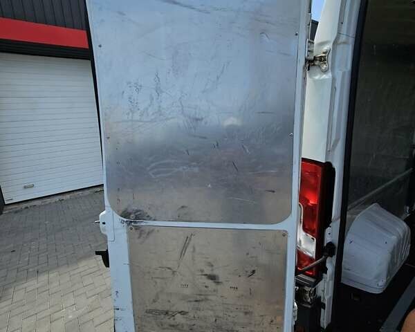 Білий Пежо Boxer, об'ємом двигуна 2 л та пробігом 295 тис. км за 13700 $, фото 12 на Automoto.ua