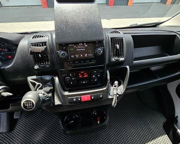 Білий Пежо Boxer, об'ємом двигуна 2 л та пробігом 295 тис. км за 13700 $, фото 22 на Automoto.ua