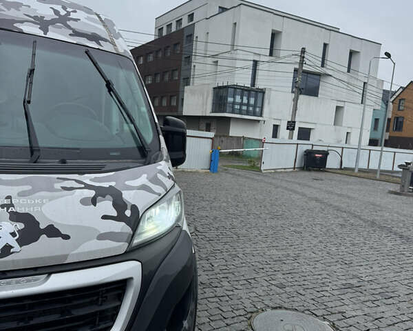 Белый Пежо Boxer, объемом двигателя 2.2 л и пробегом 177 тыс. км за 15500 $, фото 8 на Automoto.ua