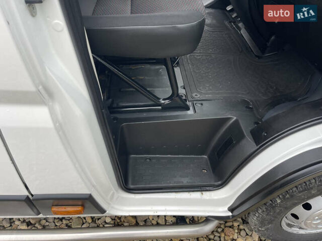 Белый Пежо Boxer, объемом двигателя 2.2 л и пробегом 78 тыс. км за 19800 $, фото 21 на Automoto.ua