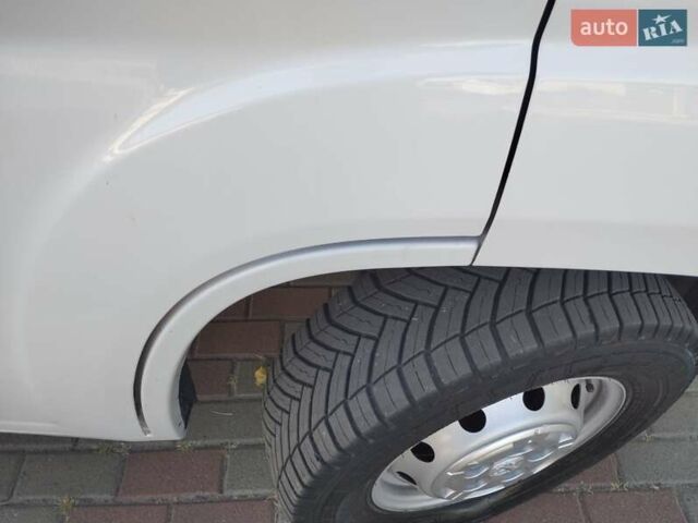 Білий Пежо Boxer, об'ємом двигуна 2.2 л та пробігом 107 тис. км за 15900 $, фото 5 на Automoto.ua