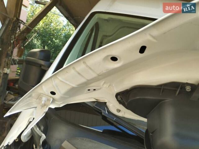 Білий Пежо Boxer, об'ємом двигуна 2.2 л та пробігом 107 тис. км за 15900 $, фото 29 на Automoto.ua