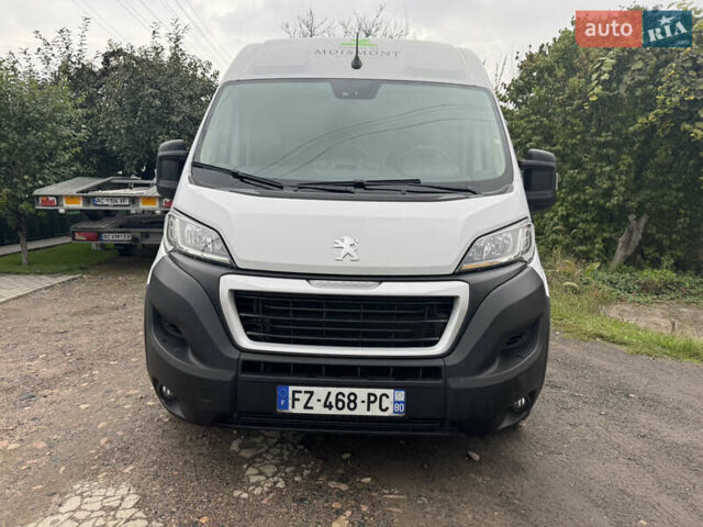 Белый Пежо Boxer, объемом двигателя 2.2 л и пробегом 220 тыс. км за 15899 $, фото 1 на Automoto.ua