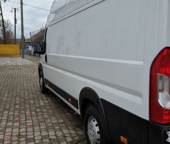 Білий Пежо Boxer, об'ємом двигуна 2.2 л та пробігом 83 тис. км за 19800 $, фото 4 на Automoto.ua