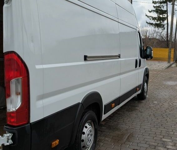 Білий Пежо Boxer, об'ємом двигуна 2.2 л та пробігом 83 тис. км за 19800 $, фото 3 на Automoto.ua