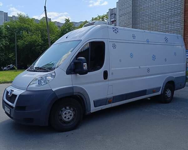 Білий Пежо Boxer, об'ємом двигуна 2.2 л та пробігом 525 тис. км за 9200 $, фото 2 на Automoto.ua