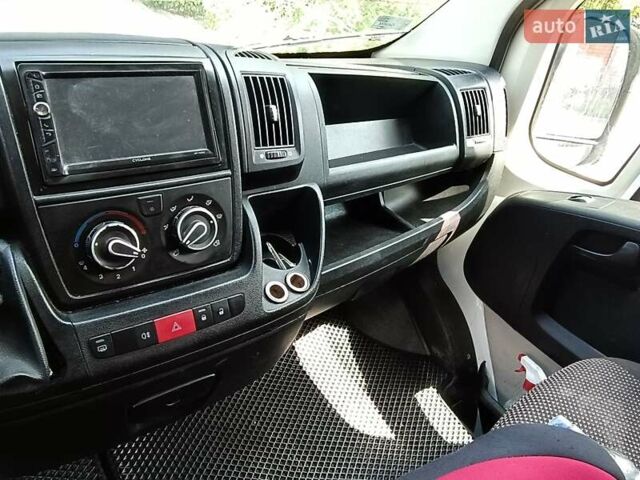 Білий Пежо Boxer, об'ємом двигуна 2.2 л та пробігом 525 тис. км за 9200 $, фото 10 на Automoto.ua