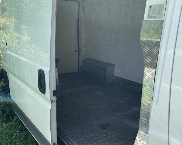 Білий Пежо Boxer, об'ємом двигуна 2.2 л та пробігом 390 тис. км за 8400 $, фото 5 на Automoto.ua
