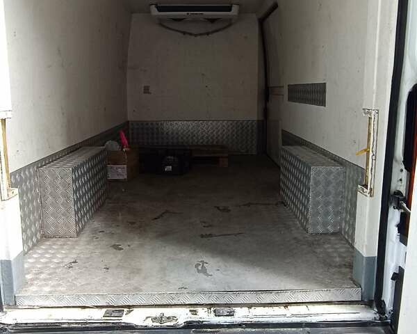 Білий Пежо Boxer, об'ємом двигуна 2.2 л та пробігом 525 тис. км за 9200 $, фото 9 на Automoto.ua