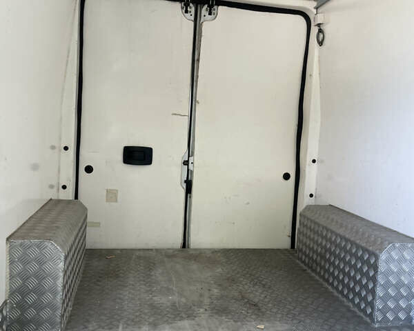 Білий Пежо Boxer, об'ємом двигуна 2.2 л та пробігом 390 тис. км за 8400 $, фото 7 на Automoto.ua