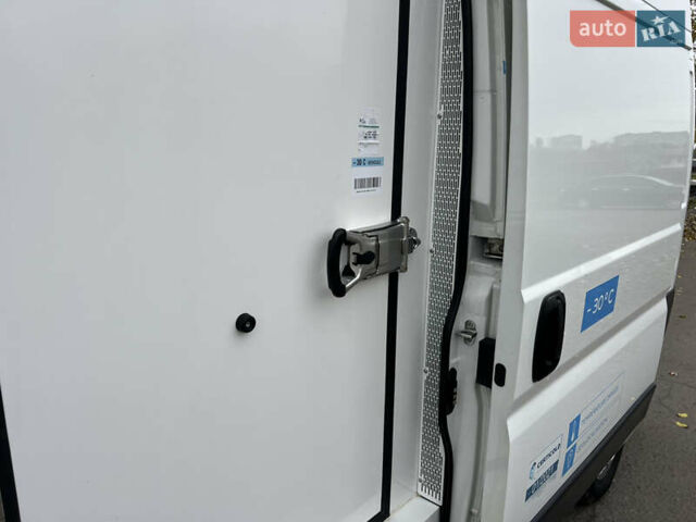 Белый Пежо Boxer, объемом двигателя 2 л и пробегом 312 тыс. км за 15000 $, фото 20 на Automoto.ua