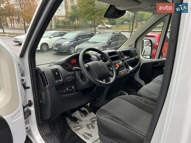 Белый Пежо Boxer, объемом двигателя 2 л и пробегом 1 тыс. км за 35000 $, фото 19 на Automoto.ua