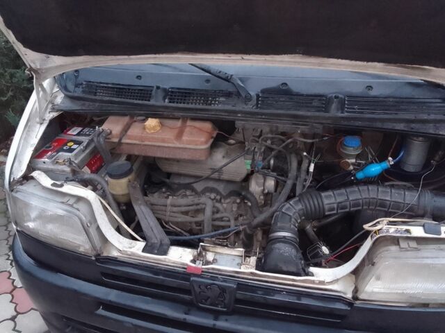 Білий Пежо Boxer, об'ємом двигуна 0 л та пробігом 200 тис. км за 2800 $, фото 4 на Automoto.ua