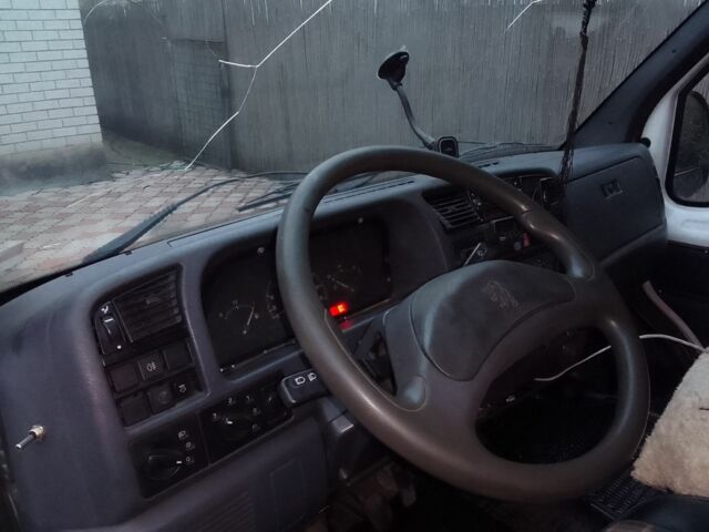 Білий Пежо Boxer, об'ємом двигуна 0 л та пробігом 200 тис. км за 2800 $, фото 2 на Automoto.ua