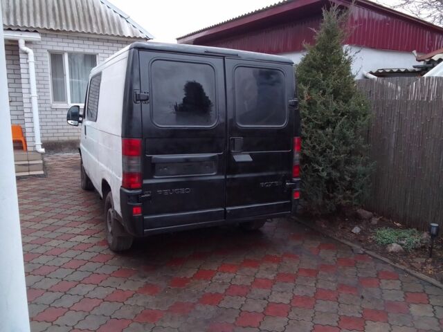 Білий Пежо Boxer, об'ємом двигуна 0 л та пробігом 200 тис. км за 2800 $, фото 3 на Automoto.ua