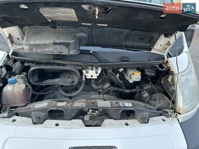 Белый Пежо Boxer, объемом двигателя 2.2 л и пробегом 500 тыс. км за 9200 $, фото 15 на Automoto.ua