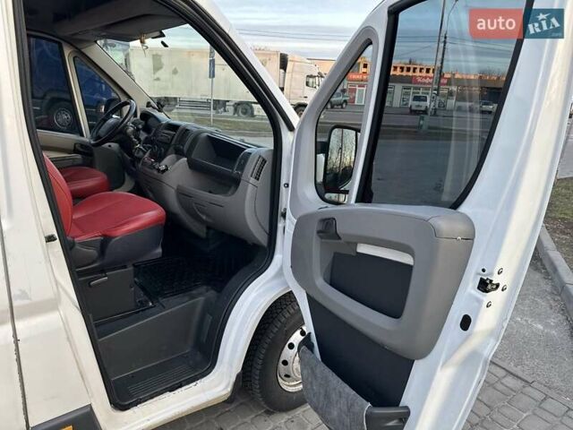 Белый Пежо Boxer, объемом двигателя 2.2 л и пробегом 500 тыс. км за 9200 $, фото 7 на Automoto.ua