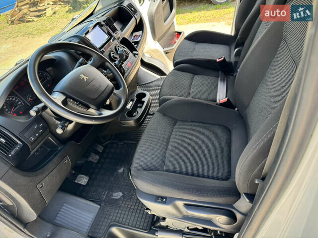 Белый Пежо Boxer, объемом двигателя 2.2 л и пробегом 163 тыс. км за 25000 $, фото 7 на Automoto.ua