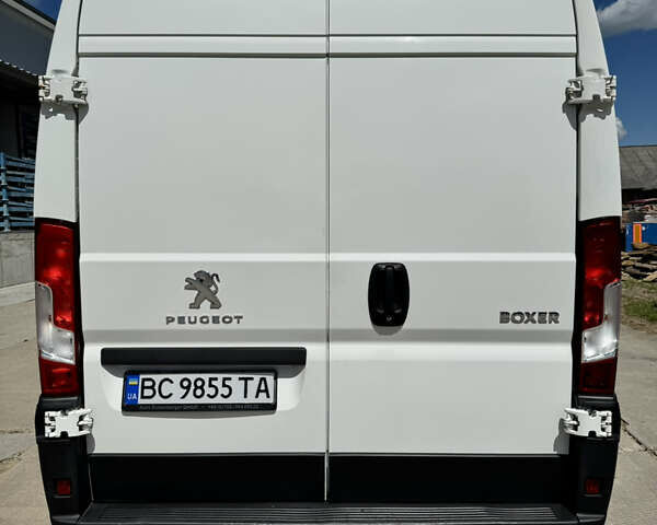 Белый Пежо Boxer, объемом двигателя 2.2 л и пробегом 163 тыс. км за 25000 $, фото 5 на Automoto.ua