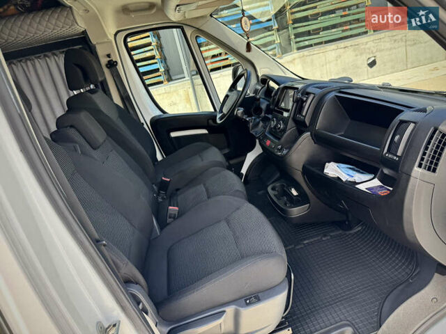 Белый Пежо Boxer, объемом двигателя 2.2 л и пробегом 163 тыс. км за 25000 $, фото 12 на Automoto.ua