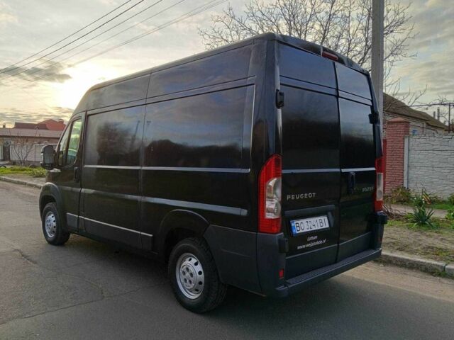 Черный Пежо Boxer, объемом двигателя 2.2 л и пробегом 265 тыс. км за 6500 $, фото 6 на Automoto.ua