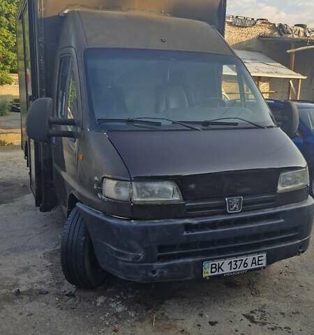 Коричневый Пежо Boxer, объемом двигателя 2.5 л и пробегом 450 тыс. км за 5000 $, фото 1 на Automoto.ua