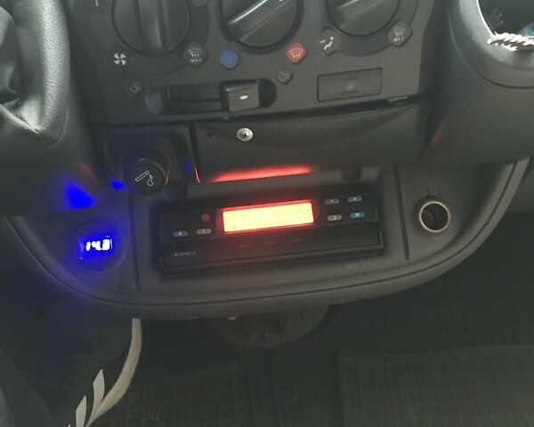 Червоний Пежо Boxer, об'ємом двигуна 2.8 л та пробігом 449 тис. км за 4000 $, фото 10 на Automoto.ua