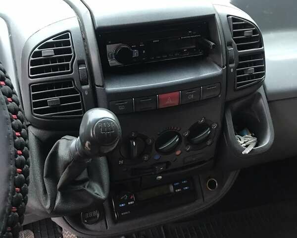 Червоний Пежо Boxer, об'ємом двигуна 2.8 л та пробігом 449 тис. км за 4000 $, фото 3 на Automoto.ua