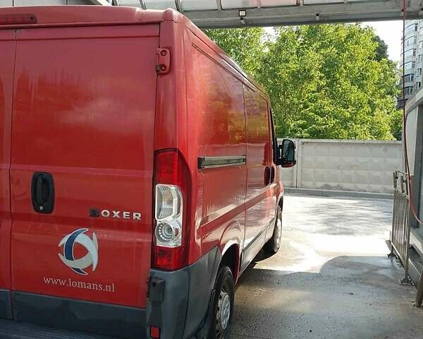 Красный Пежо Boxer, объемом двигателя 2.2 л и пробегом 243 тыс. км за 6450 $, фото 4 на Automoto.ua