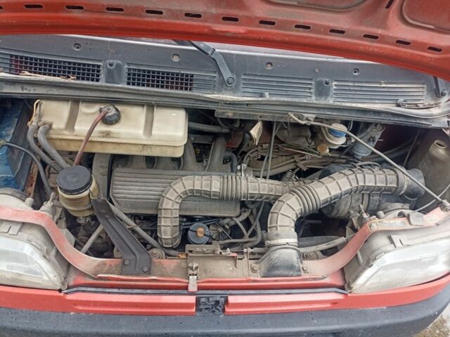 Красный Пежо Boxer, объемом двигателя 1.9 л и пробегом 380 тыс. км за 1600 $, фото 5 на Automoto.ua
