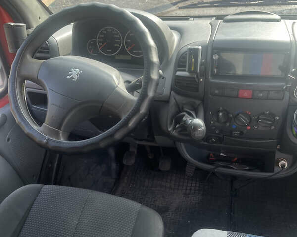 Червоний Пежо Boxer, об'ємом двигуна 2 л та пробігом 588 тис. км за 3500 $, фото 8 на Automoto.ua