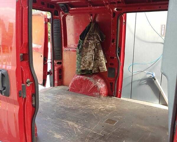 Красный Пежо Boxer, объемом двигателя 2.2 л и пробегом 247 тыс. км за 6450 $, фото 4 на Automoto.ua