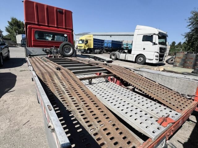 Красный Пежо Boxer, объемом двигателя 2.2 л и пробегом 700 тыс. км за 16500 $, фото 3 на Automoto.ua
