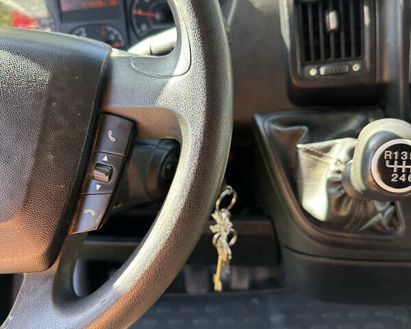 Красный Пежо Boxer, объемом двигателя 3 л и пробегом 310 тыс. км за 16500 $, фото 86 на Automoto.ua