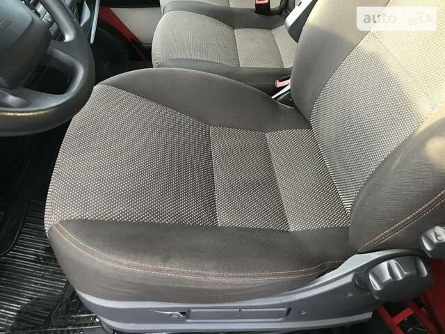 Красный Пежо Boxer, объемом двигателя 3 л и пробегом 310 тыс. км за 16500 $, фото 31 на Automoto.ua
