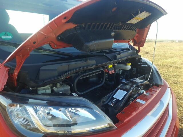 Красный Пежо Boxer, объемом двигателя 2 л и пробегом 155 тыс. км за 18000 $, фото 5 на Automoto.ua