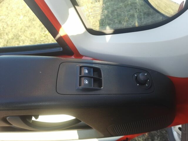 Красный Пежо Boxer, объемом двигателя 2 л и пробегом 155 тыс. км за 18000 $, фото 16 на Automoto.ua