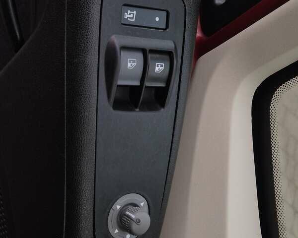 Красный Пежо Boxer, объемом двигателя 3 л и пробегом 340 тыс. км за 13355 $, фото 30 на Automoto.ua