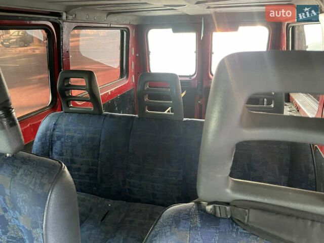 Червоний Пежо Boxer, об'ємом двигуна 2.5 л та пробігом 400 тис. км за 2800 $, фото 3 на Automoto.ua
