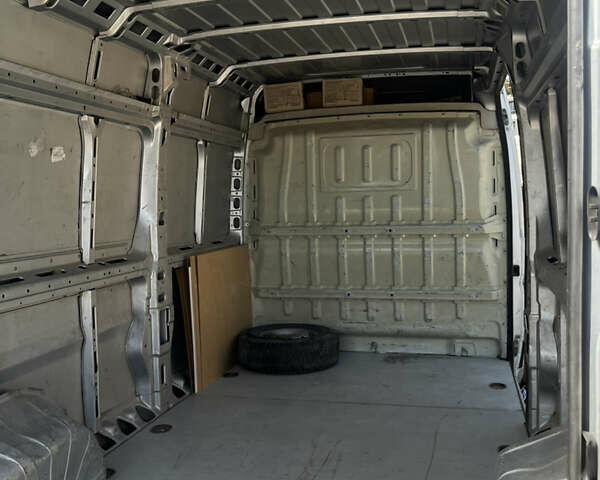 Пежо Boxer, объемом двигателя 0 л и пробегом 330 тыс. км за 9500 $, фото 13 на Automoto.ua