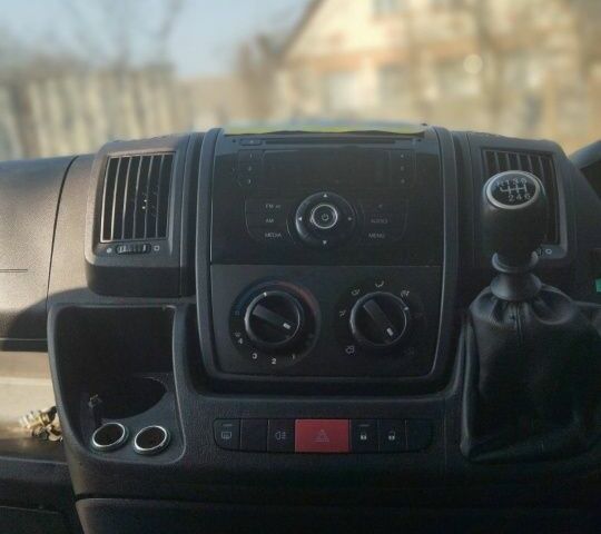 Пежо Boxer, объемом двигателя 2.2 л и пробегом 1000 тыс. км за 3500 $, фото 13 на Automoto.ua