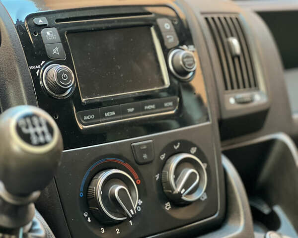 Пежо Boxer, объемом двигателя 2.2 л и пробегом 420 тыс. км за 11500 $, фото 6 на Automoto.ua