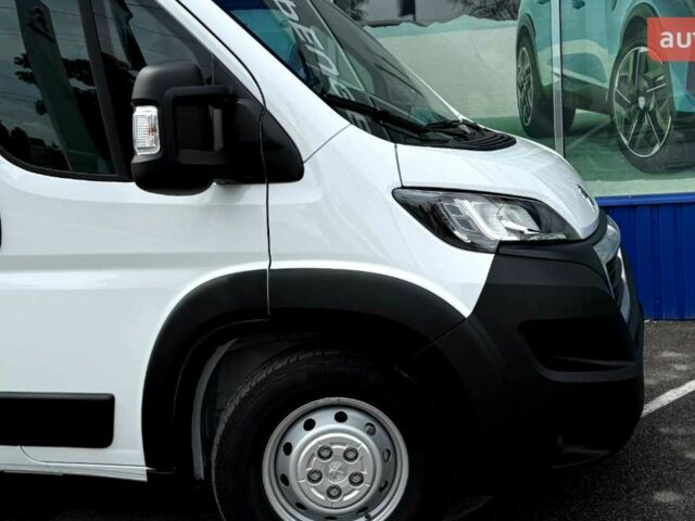 купить новое авто Пежо Boxer 2025 года от официального дилера Peugeot Авто-Шанс Пежо фото