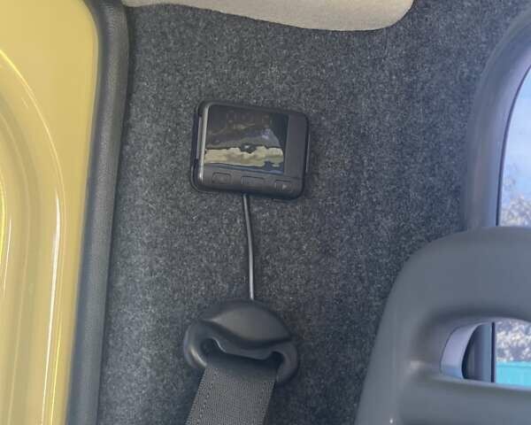 Желтый Пежо Boxer, объемом двигателя 3 л и пробегом 315 тыс. км за 22900 $, фото 5 на Automoto.ua