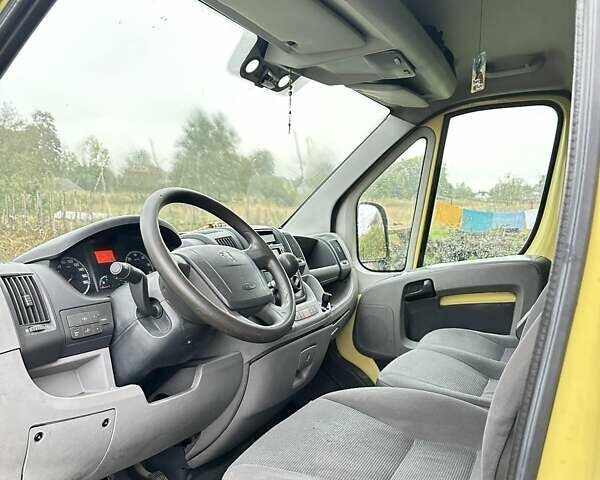 Желтый Пежо Boxer, объемом двигателя 2.2 л и пробегом 320 тыс. км за 4600 $, фото 6 на Automoto.ua