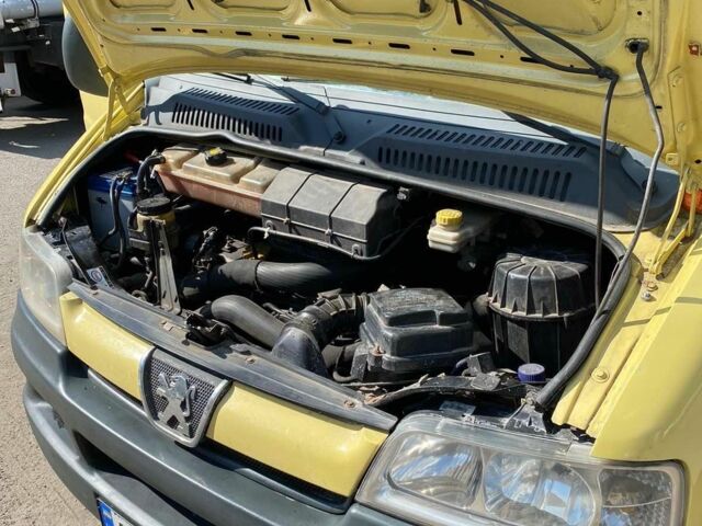 Желтый Пежо Boxer, объемом двигателя 2.8 л и пробегом 300 тыс. км за 4523 $, фото 4 на Automoto.ua