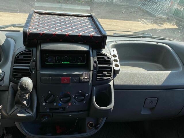 Желтый Пежо Boxer, объемом двигателя 2.8 л и пробегом 300 тыс. км за 4523 $, фото 5 на Automoto.ua